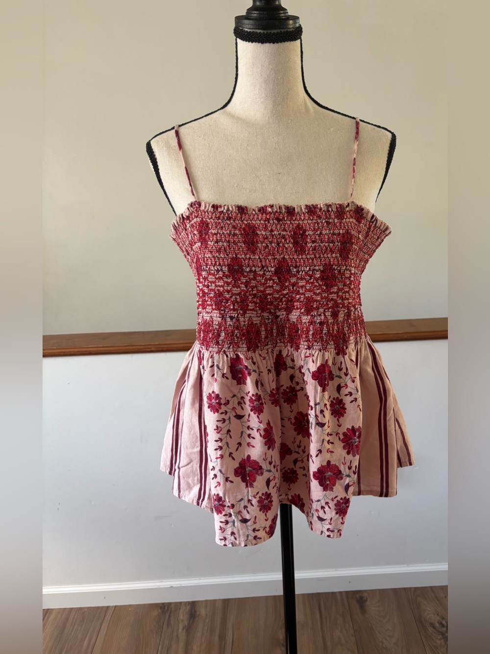 Lucky Brand Smocked Floral Babydoll Top Size Medium